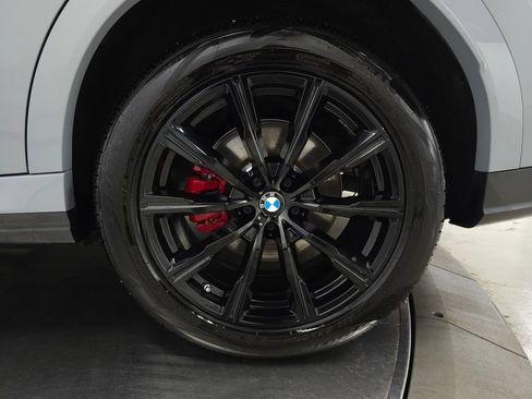 Used 2024 BMW X6 xDrive40i w/ Executive Package AWD/4WD image 14