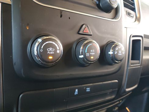 Certified 2021 RAM 1500 Classic SLT AWD/4WD image 26