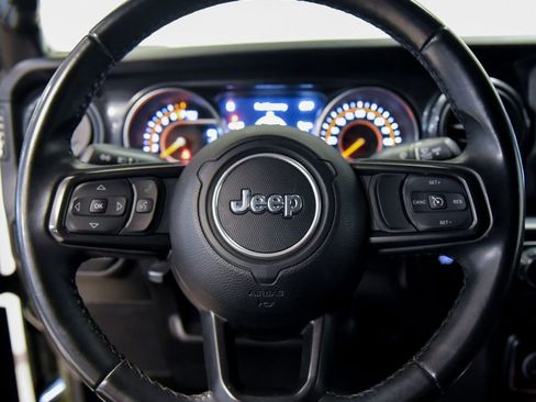 Used 2022 Jeep Gladiator Sport AWD/4WD image 26