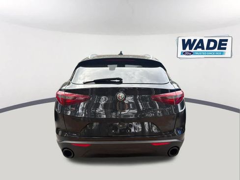 Used 2018 Alfa Romeo Stelvio AWD image 5