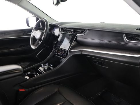 Used 2022 Jeep Grand Cherokee L Limited AWD/4WD image 30