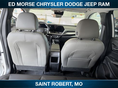 Used 2025 Chevrolet Trax ACTIV w/ Driver Confidence Package FWD image 37