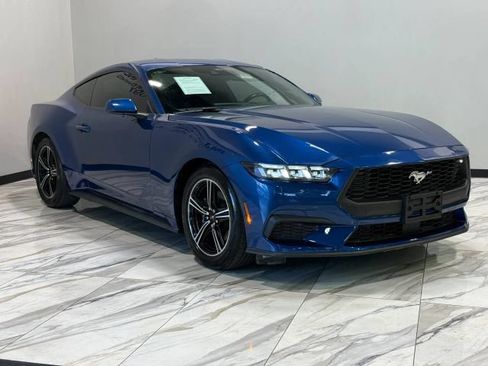 Used 2024 Ford Mustang Coupe RWD image 4