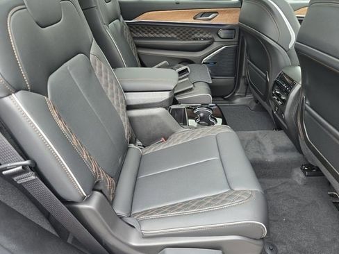 Used 2025 Jeep Grand Cherokee L Summit AWD/4WD image 36