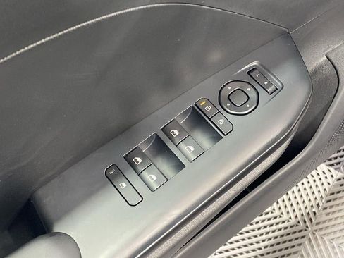 New 2026 Kia K4 LXS image 16