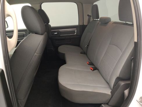 Used 2021 RAM 1500 Classic SLT image 18