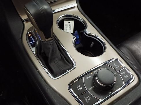 Used 2016 Jeep Grand Cherokee Summit w/ Platinum Series Group AWD/4WD image 25