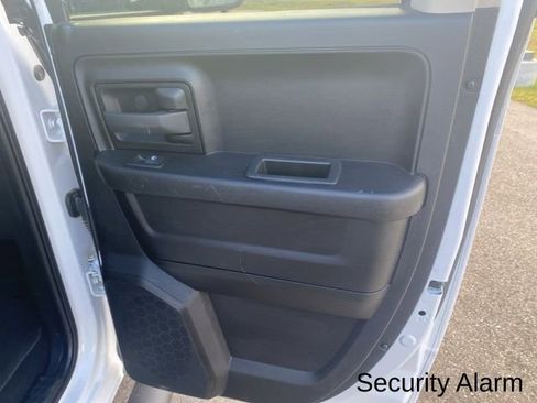 Used 2022 RAM 1500 Express w/ Wheel & Sound Group image 30