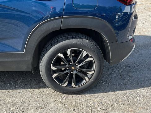 Used 2021 Chevrolet TrailBlazer LT w/ Convenience Package image 12