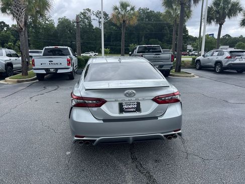 Used 2022 Toyota Camry XSE w/ Carpet Mat Package (TMS) FWD image 9