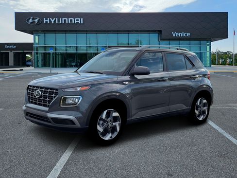 New 2026 Hyundai Venue SEL FWD image 2