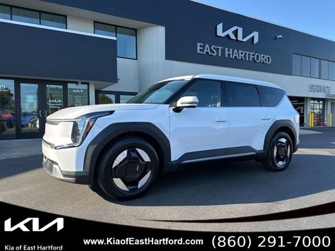 New 2026 Kia EV9 Wind image 1