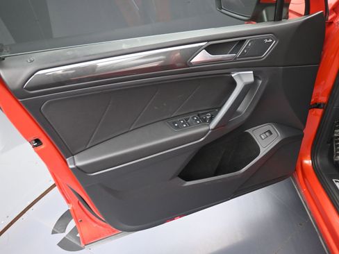 Used 2019 Volkswagen Tiguan SEL Premium R-Line image 13