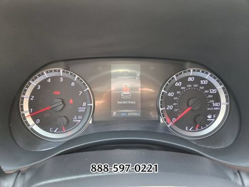 Used 2021 Toyota Highlander LE FWD image 29