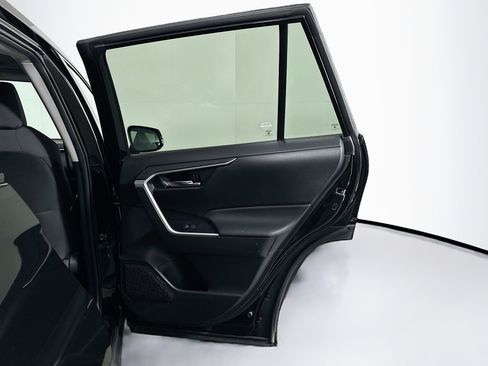 Used 2024 Toyota RAV4 XLE image 28