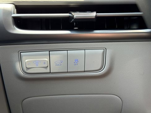 New 2026 Hyundai Tucson SEL FWD image 17