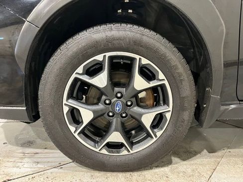 Used 2019 Subaru Crosstrek 2.0i Premium w/ Moonroof Package AWD/4WD image 9