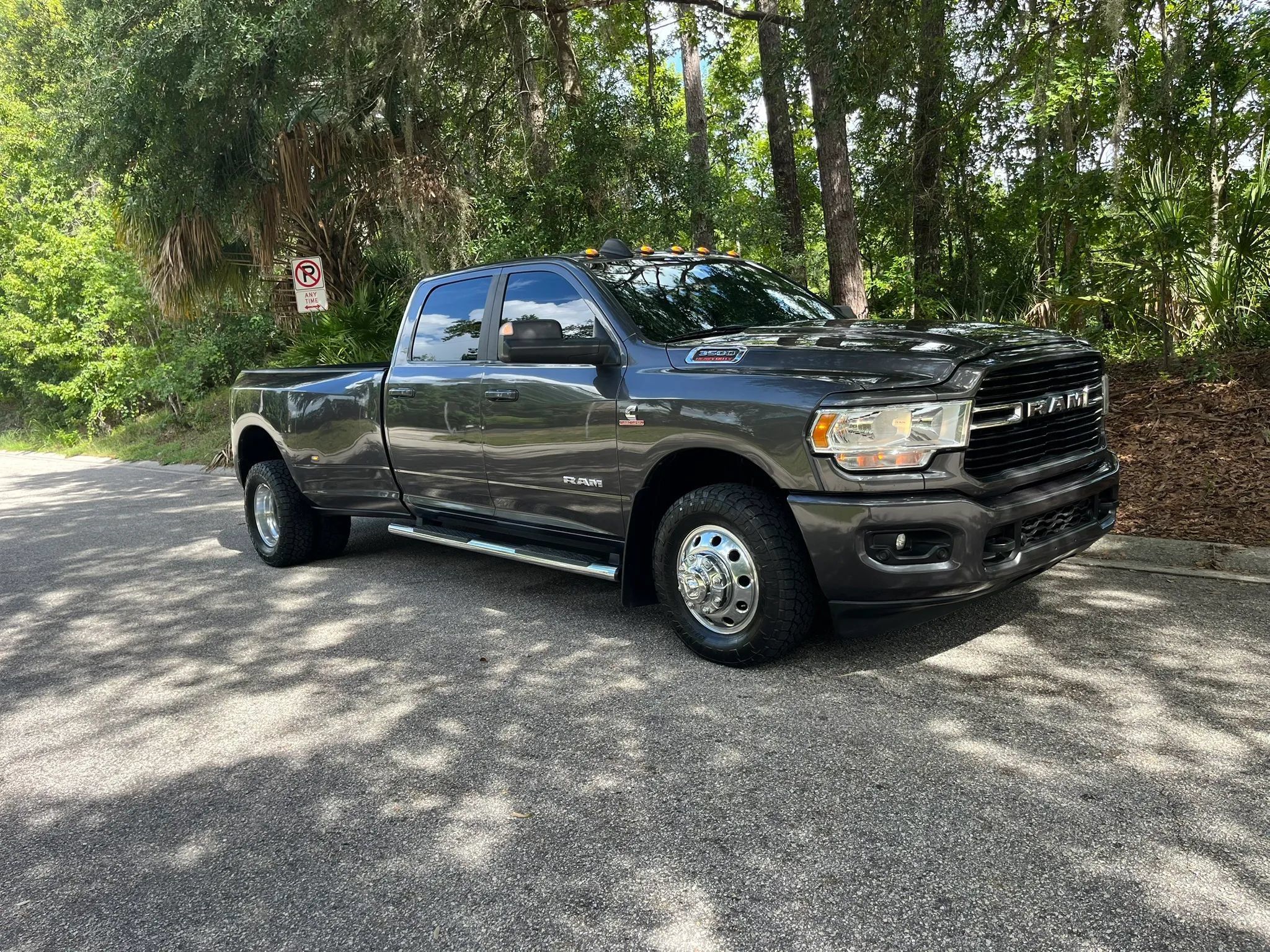 Used 2019 RAM 3500 Big Horn RWD image 3