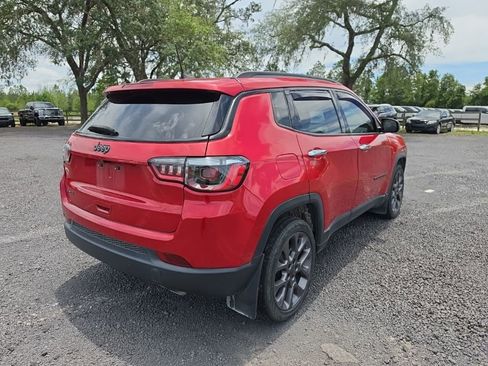 Used 2021 Jeep Compass Latitude w/ Sun and Sound Group AWD/4WD image 5