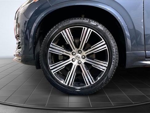 Certified 2022 Volvo XC90 T6 Inscription w/ Climate Package image 9