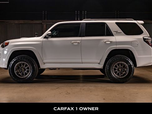 Used 2022 Toyota 4Runner TRD Sport w/ Technology Package AWD/4WD image 5