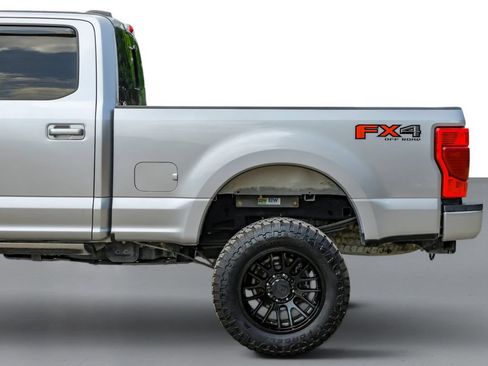 Used 2020 Ford F250 Lariat w/ Lariat Ultimate Package AWD/4WD image 11