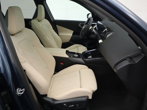 Used 2025 BMW X3 xDrive30i w/ Premium Package AWD/4WD image 22