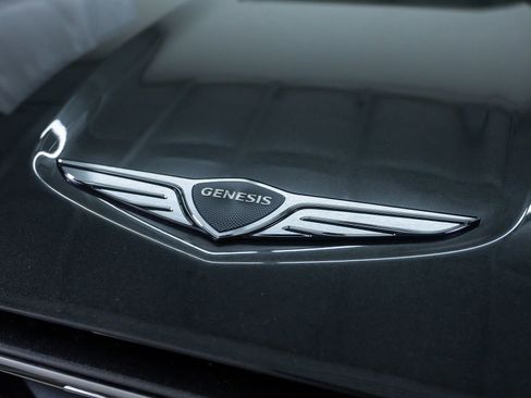 Used 2026 Genesis GV70 2.5T Select image 5