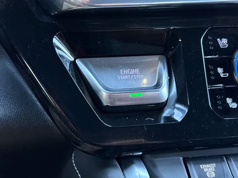 Used 2024 GMC Sierra 2500 Denali Ultimate image 25