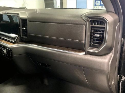 Used 2023 Chevrolet Silverado 1500 LT AWD/4WD image 13