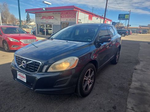 Used 2011 Volvo XC60 T6 image 1
