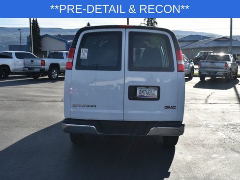 Used 2024 GMC Savana 2500 w/ Driver Convenience Package image 4