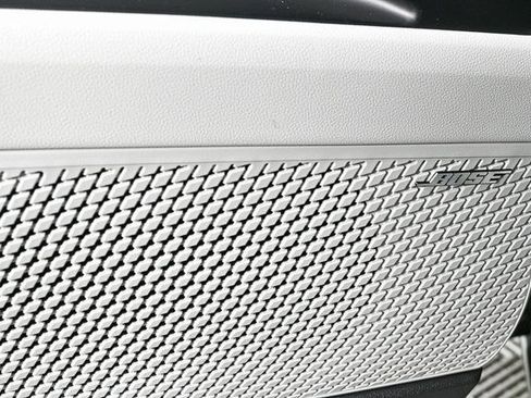 New 2026 Hyundai Elantra Limited image 19