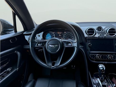 Used 2019 Bentley Bentayga AWD/4WD image 10