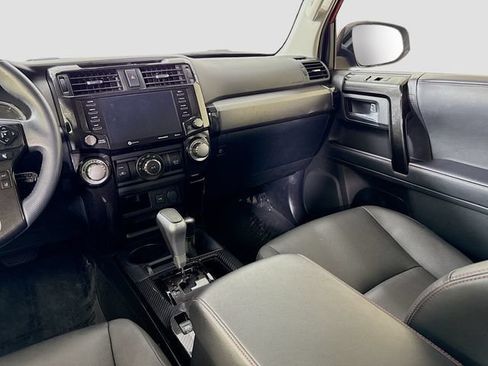 Certified 2020 Toyota 4Runner TRD Off-Road Premium w/ Moonroof Package AWD/4WD image 26