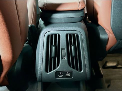 New 2026 BMW X1 xDrive28i w/ Technology Package image 18