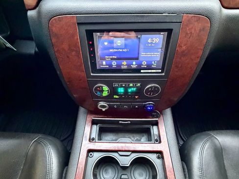 Used 2013 Chevrolet Tahoe LTZ image 14