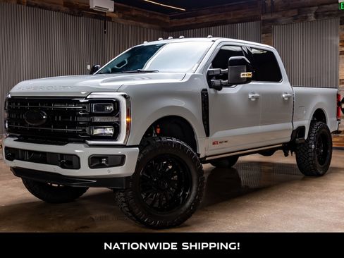 Used 2026 Ford F250 Platinum AWD/4WD image 4