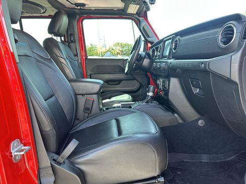 Used 2022 Jeep Wrangler Unlimited Rubicon 4xe w/ Cold Weather Group image 14