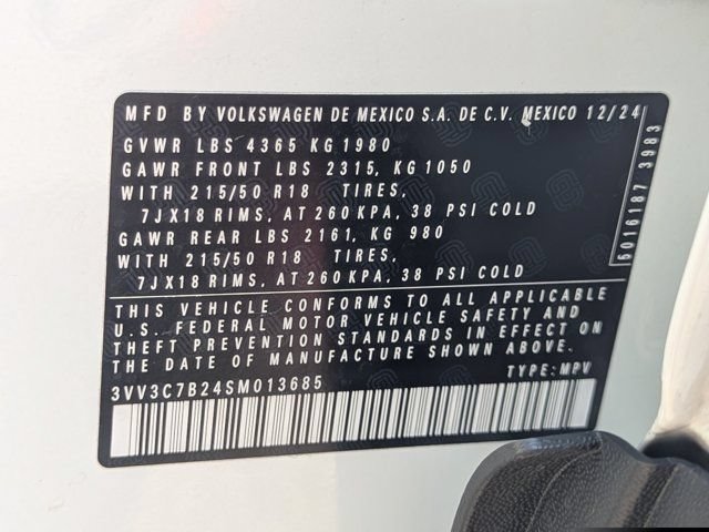 Used 2025 Volkswagen Taos SE FWD image 28
