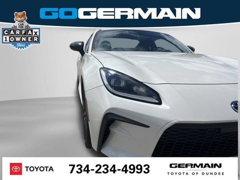 Used 2024 Toyota GR86 Premium RWD image 14