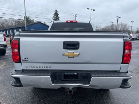Used 2017 Chevrolet Silverado 1500 Custom w/ Trailering Package image 6