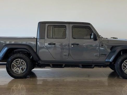Used 2020 Jeep Gladiator Sport w/ Quick Order Package 24S AWD/4WD image 8