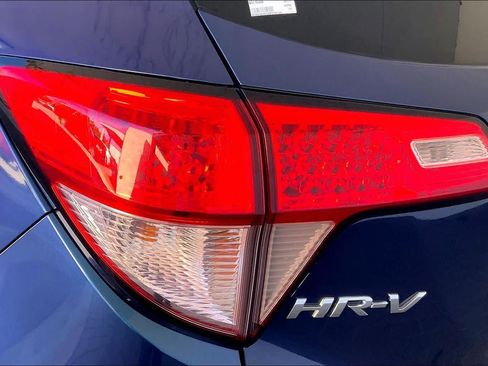 Used 2016 Honda HR-V EX image 28