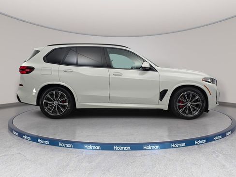 New 2026 BMW X5 xDrive50e w/ M Sport Package AWD/4WD image 4