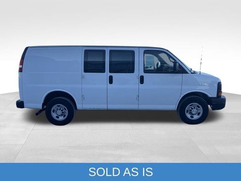 Used 2016 Chevrolet Express 2500 Work Van image 6