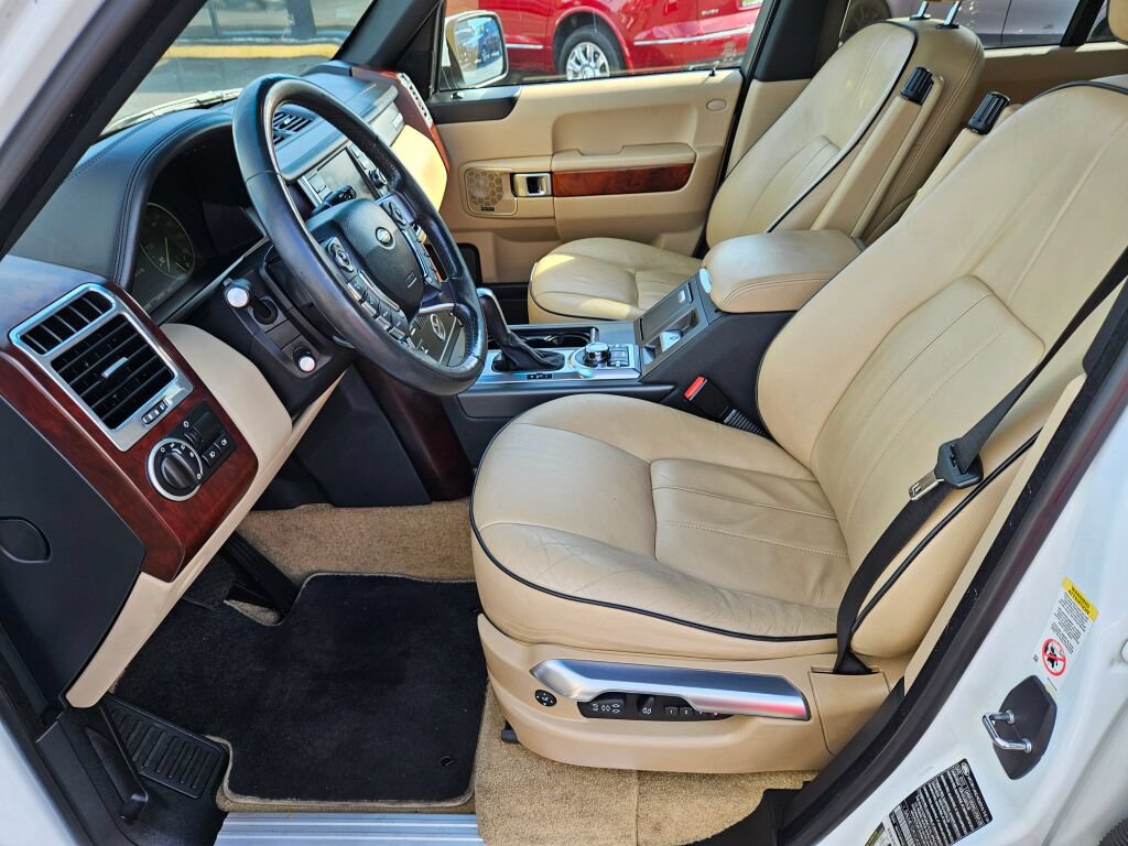 Used 2012 Land Rover Range Rover HSE AWD/4WD image 12