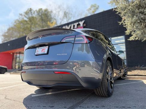 Used 2022 Tesla Model Y Performance image 13