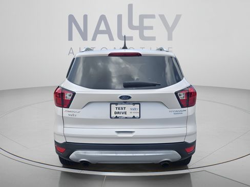 Used 2019 Ford Escape Titanium FWD image 4