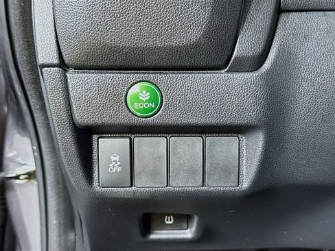 Used 2019 Honda Fit LX image 17